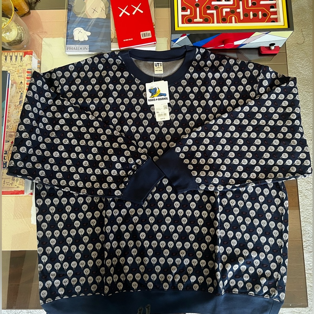 Kaws x Uniqlo Sweater (US Exclusive)